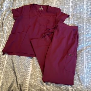 Adar Addition scrub set size extra large